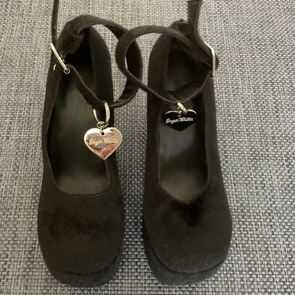 Sugar Thrillz  Feline Good Black Ankle Strap Platform Heel - Picture 1 of 6